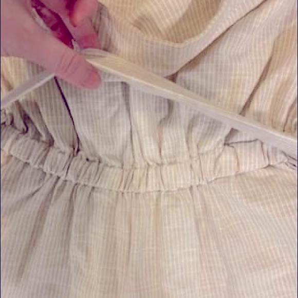 Women’s Size 8 Romper - Picture 3 of 3